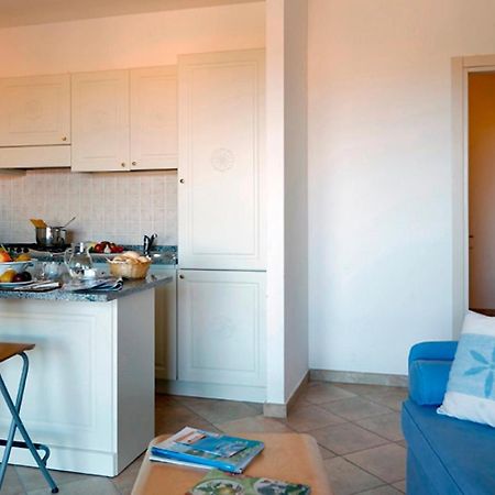 Residence Floreal San Pasquale Bagian luar foto