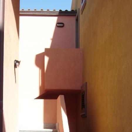 Residence Floreal San Pasquale Bagian luar foto