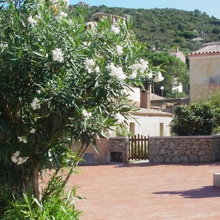 Residence Floreal San Pasquale Bagian luar foto