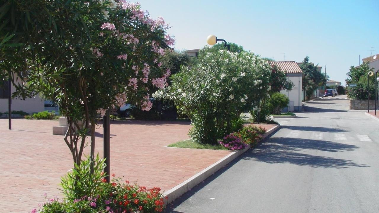 Residence Floreal San Pasquale Bagian luar foto