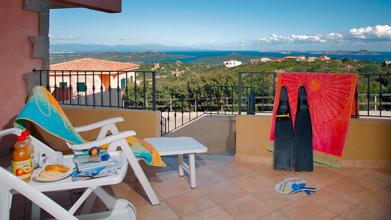 Residence Floreal San Pasquale Bagian luar foto