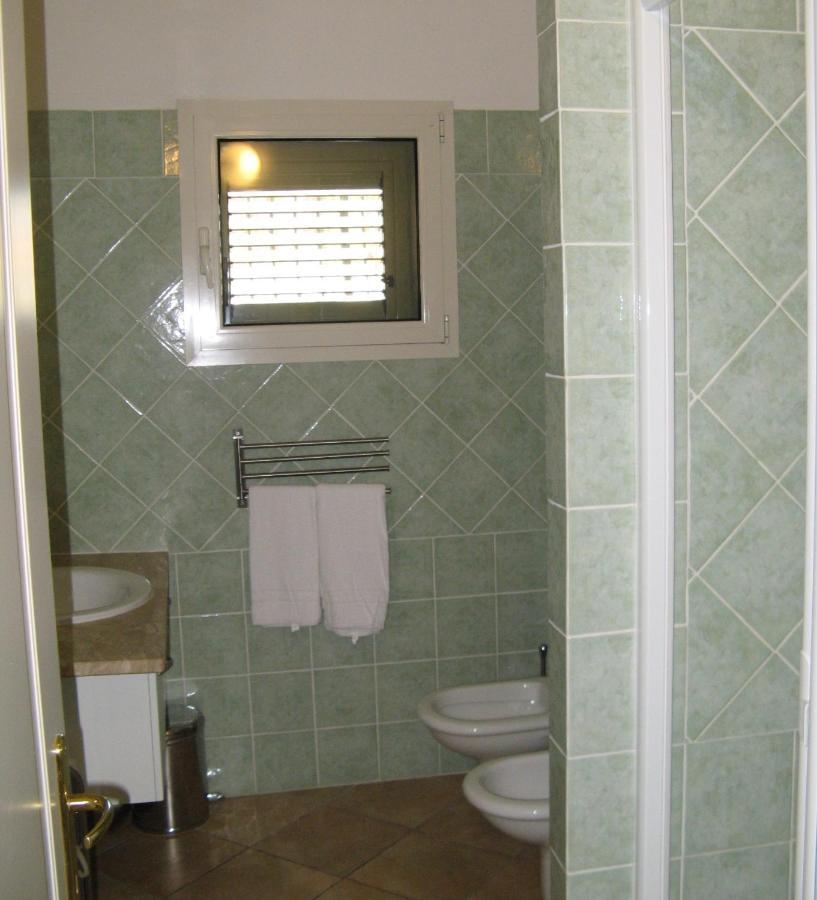 Residence Floreal San Pasquale Bagian luar foto