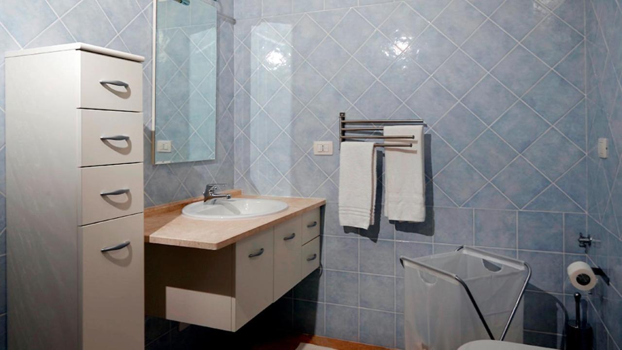 Residence Floreal San Pasquale Bagian luar foto