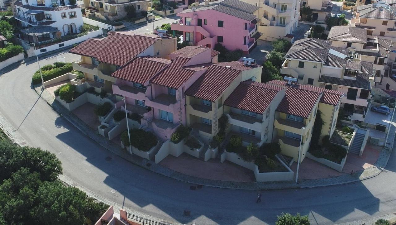 Residence Floreal San Pasquale Bagian luar foto
